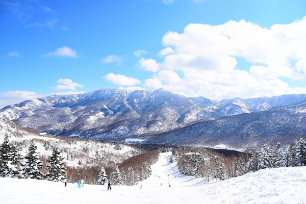 志賀高原焼額山スキー場の風景